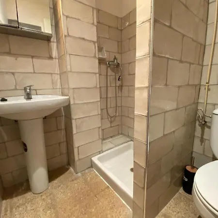 Apartment Greco 4 Roses